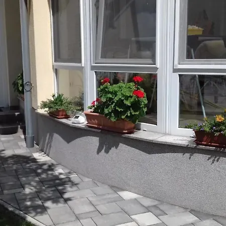 Апартаменты In Im Parterre Mit Garten By Interhome *