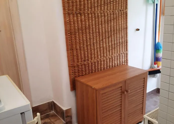 Апартаменты In Im Parterre Mit Garten By Interhome Бюк