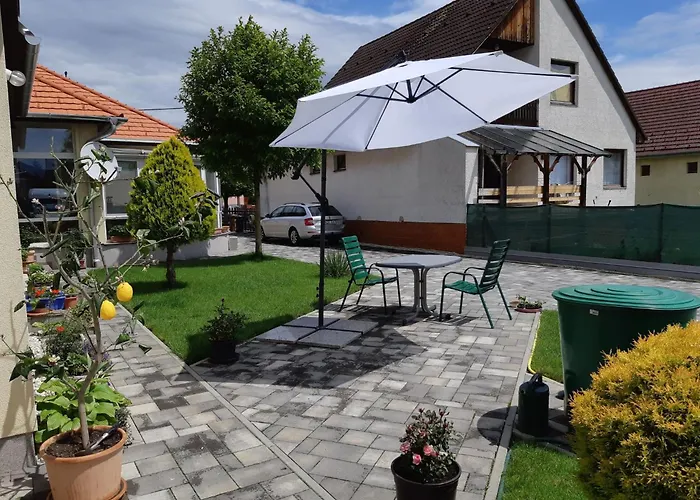 In Im Parterre Mit Garten By Interhome Апартаменты