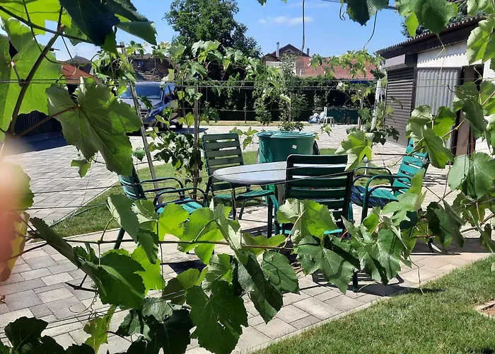 Апартаменты In Im Parterre Mit Garten By Interhome