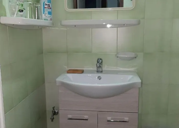 In Im Parterre Mit Garten By Interhome Апартаменты Бюк