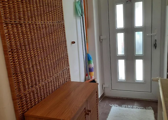 Апартаменты In Im Parterre Mit Garten By Interhome *