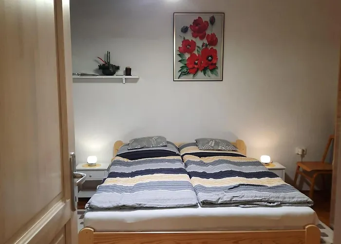 In Im Parterre Mit Garten By Interhome Lägenhet Bük