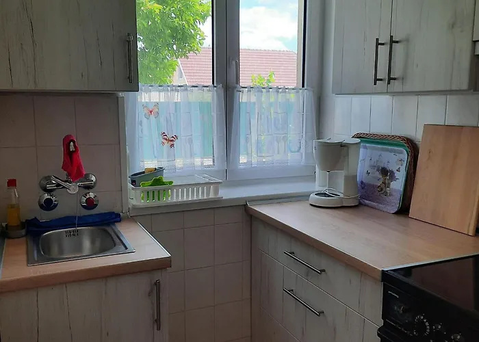 Апартаменты In Im Parterre Mit Garten By Interhome